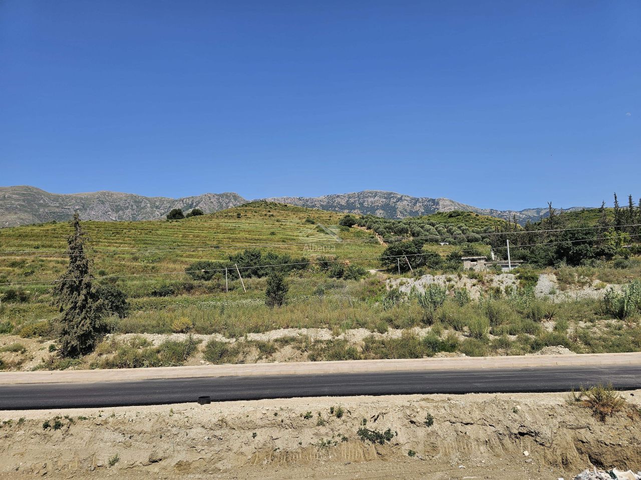 Albania Real Estate For Sale In Vlore, Located Next To The Beach, In A New Residence With Swimming Pool